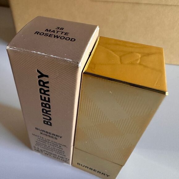 BURBERRY Kisses 38 Matte Rosewood Timeless Elegance - Picture 3 of 17
